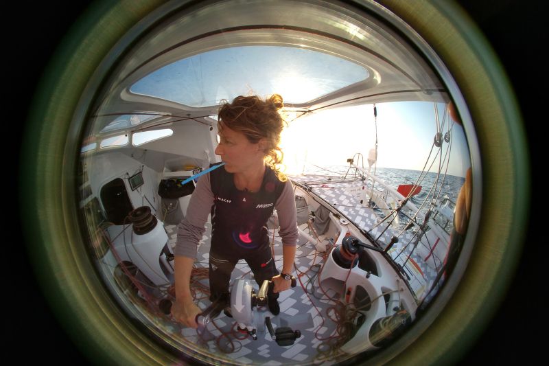 À bord de l'IMOCA MACSF avec Isabelle JOschke